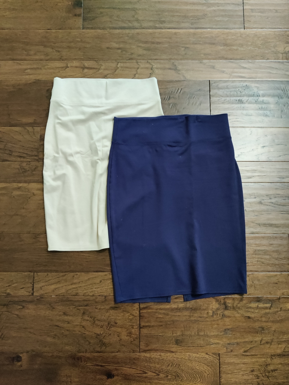 Hybrid & company Navy and Cream Pencil Skirts - Stretch Midi Duo